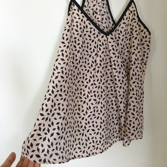 🤑FREE w/ purchase! Diamond Print Camisole - Picture 5 of 16
